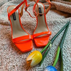 Nine West Orange Heels with Glossy Finish